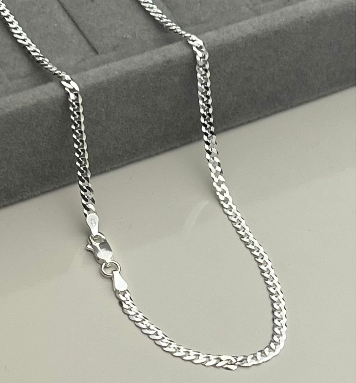 Men and Women Silver Chain